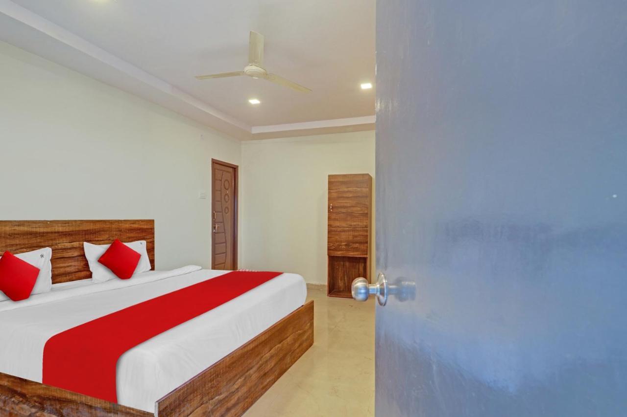Hotel O R Square Inn Hyderabad Bagian luar foto