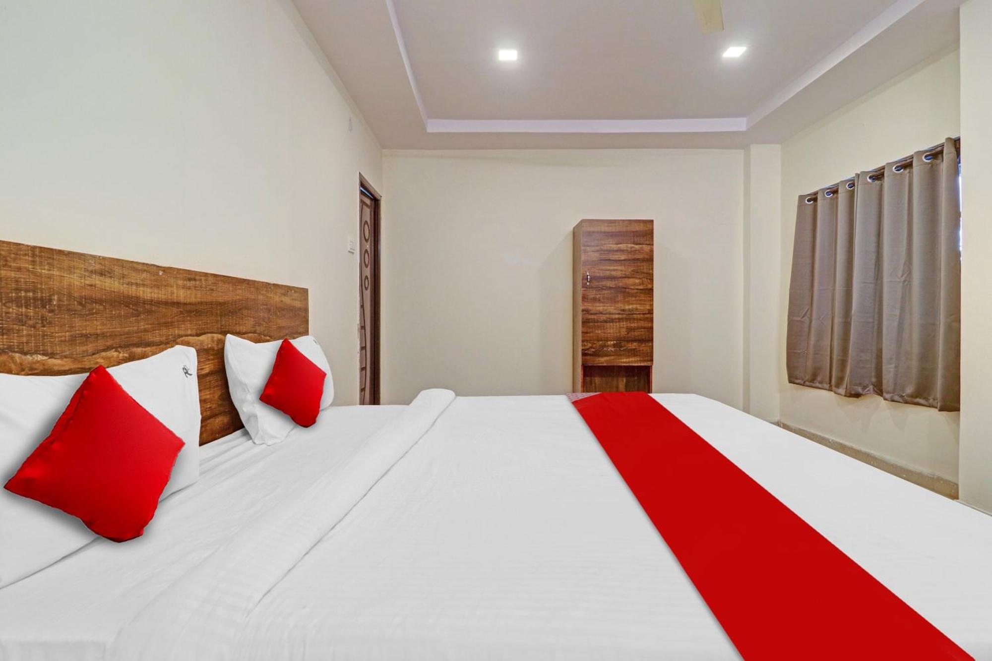 Hotel O R Square Inn Hyderabad Bagian luar foto