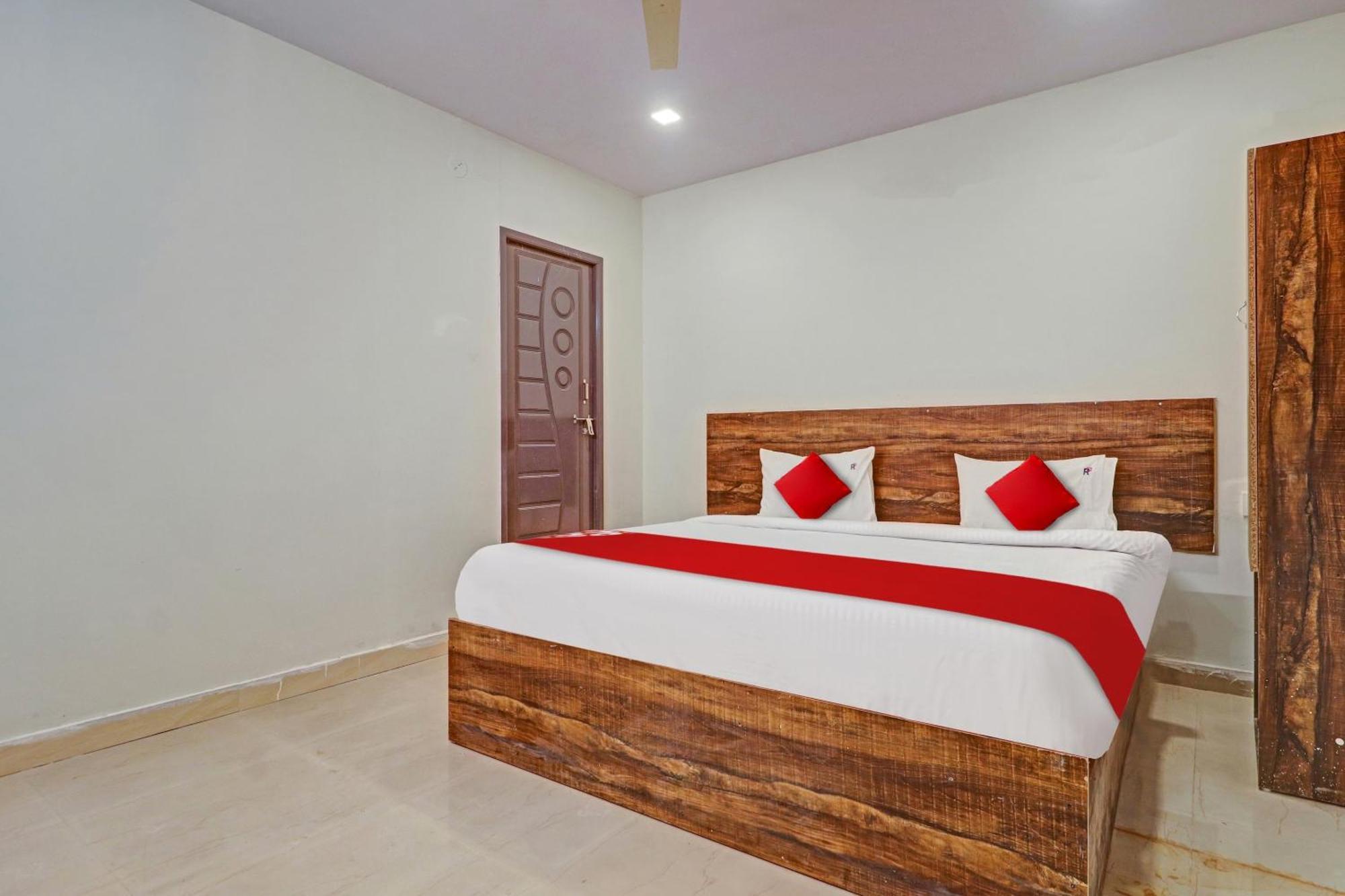Hotel O R Square Inn Hyderabad Bagian luar foto