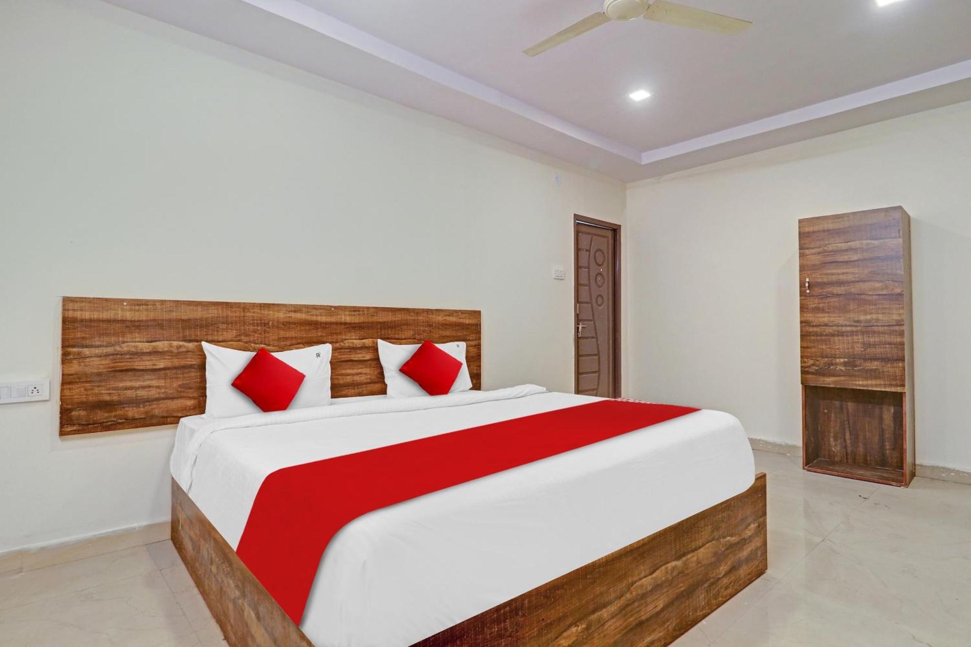 Hotel O R Square Inn Hyderabad Bagian luar foto