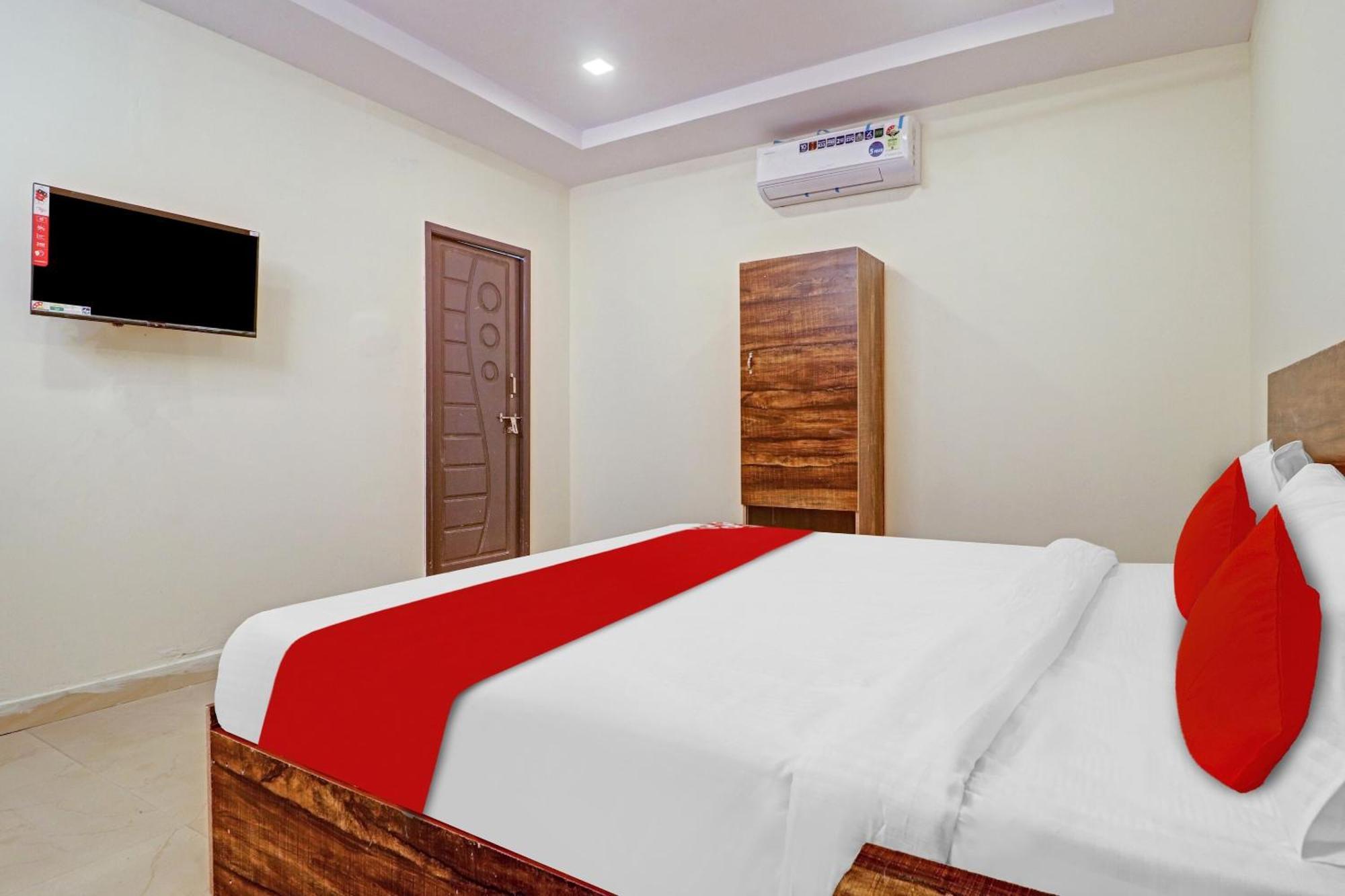 Hotel O R Square Inn Hyderabad Bagian luar foto